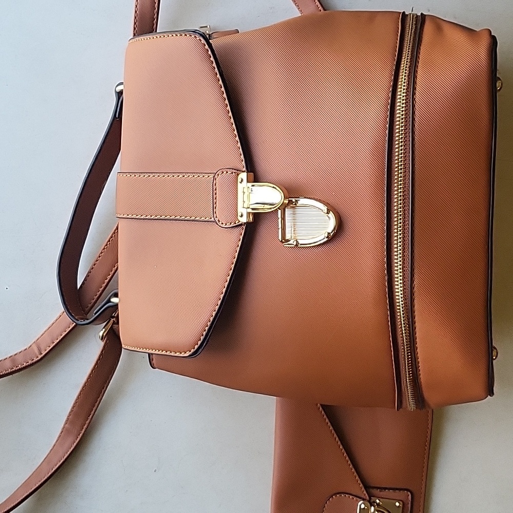 NWOT Boutique style backpack shoulder bag with wristlet.